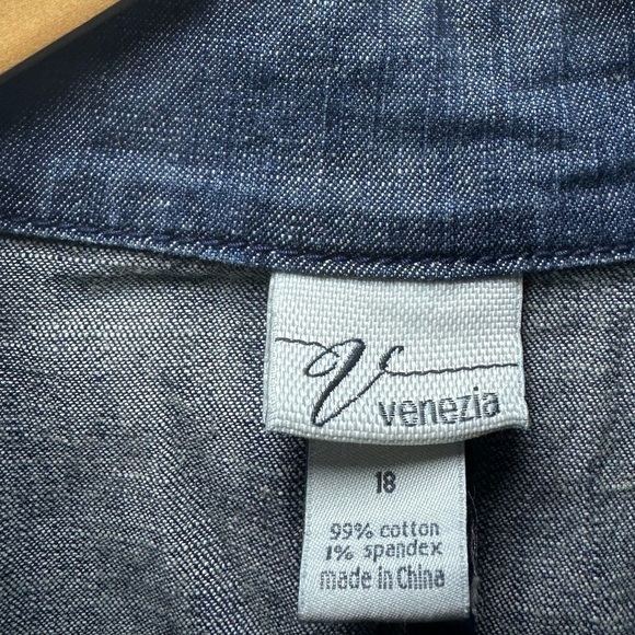 Venezia Denim Short-Sleeve Button Dress With Pockets - Size 18 - Picture 10 of 11